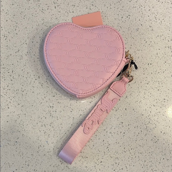 Juicy Couture Pink Heart Key & Card Holder - Picture 4 of 6